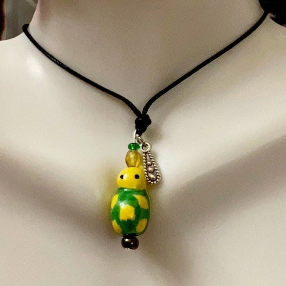Magic Turtle ceramic button choker - Picture 7 of 10